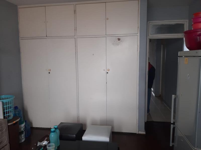 2 Bedroom Property for Sale in Yeoville Gauteng