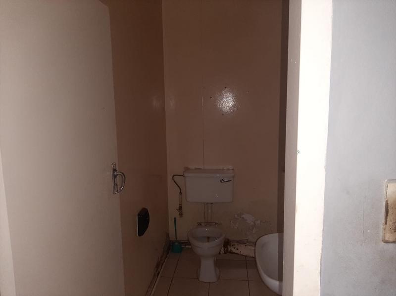 2 Bedroom Property for Sale in Yeoville Gauteng