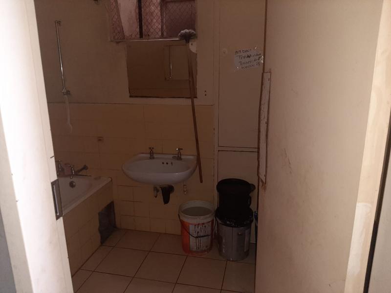2 Bedroom Property for Sale in Yeoville Gauteng