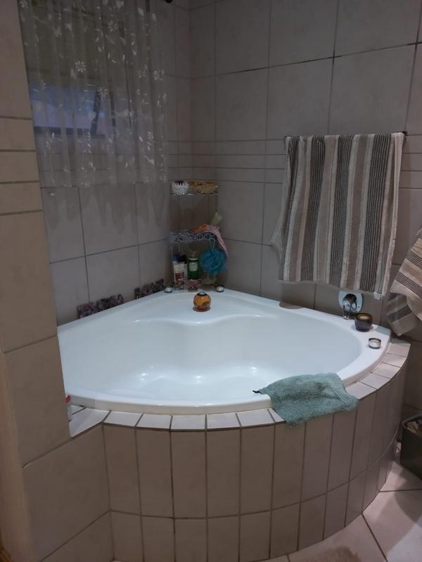 To Let 3 Bedroom Property for Rent in Vanderbijlpark Gauteng