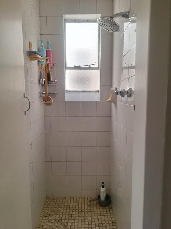 2 Bedroom Property for Sale in Linden Gauteng