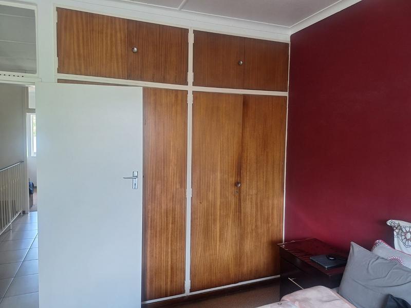 2 Bedroom Property for Sale in Linden Gauteng