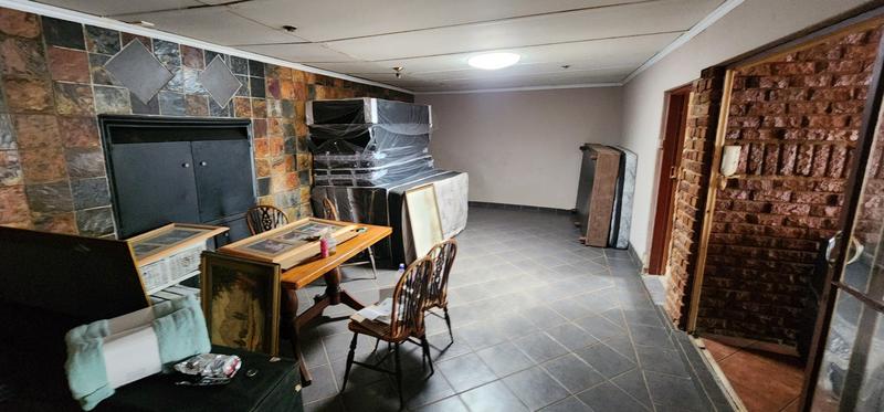 4 Bedroom Property for Sale in Dorandia Gauteng