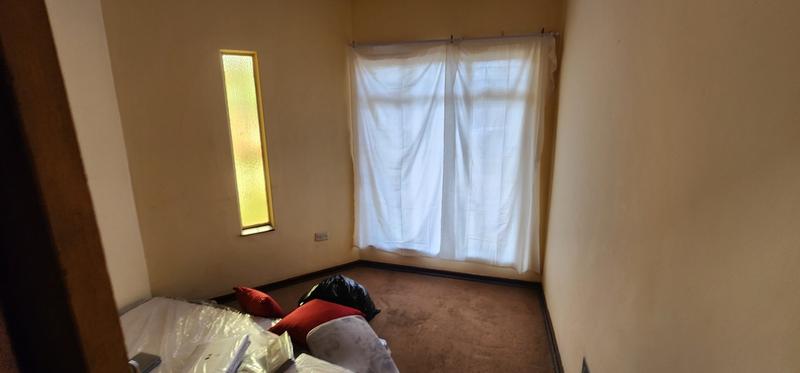 4 Bedroom Property for Sale in Dorandia Gauteng