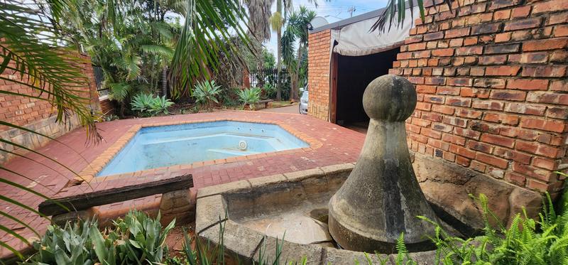 4 Bedroom Property for Sale in Dorandia Gauteng