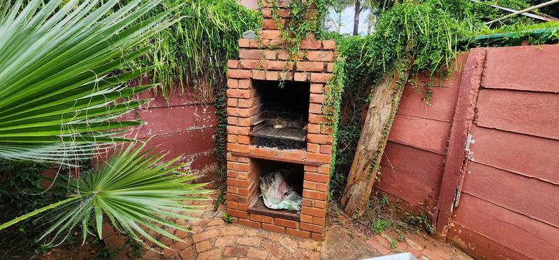 4 Bedroom Property for Sale in Dorandia Gauteng