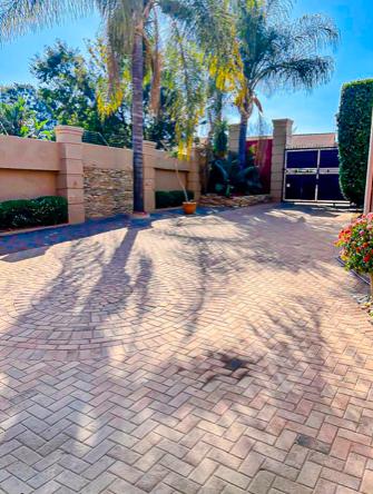 4 Bedroom Property for Sale in Boskruin Gauteng