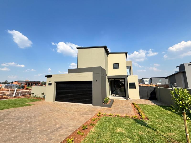 5 Bedroom Property for Sale in Fountainbrook Estate Gauteng