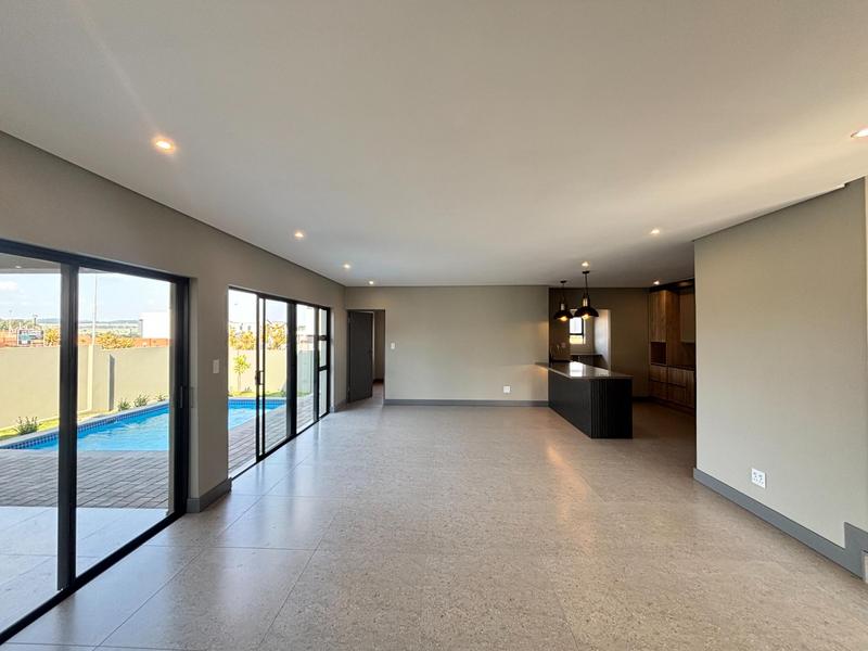 5 Bedroom Property for Sale in Fountainbrook Estate Gauteng