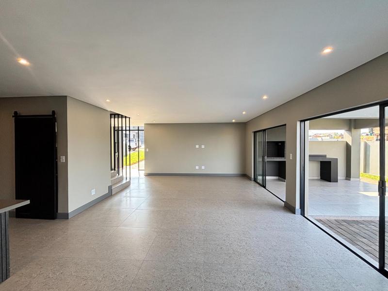 5 Bedroom Property for Sale in Fountainbrook Estate Gauteng