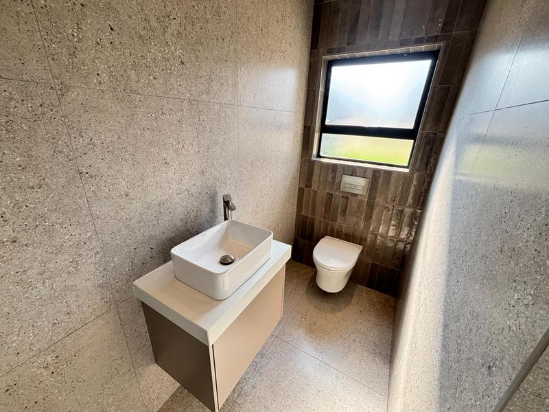 5 Bedroom Property for Sale in Fountainbrook Estate Gauteng