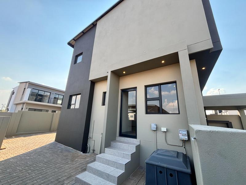 5 Bedroom Property for Sale in Fountainbrook Estate Gauteng