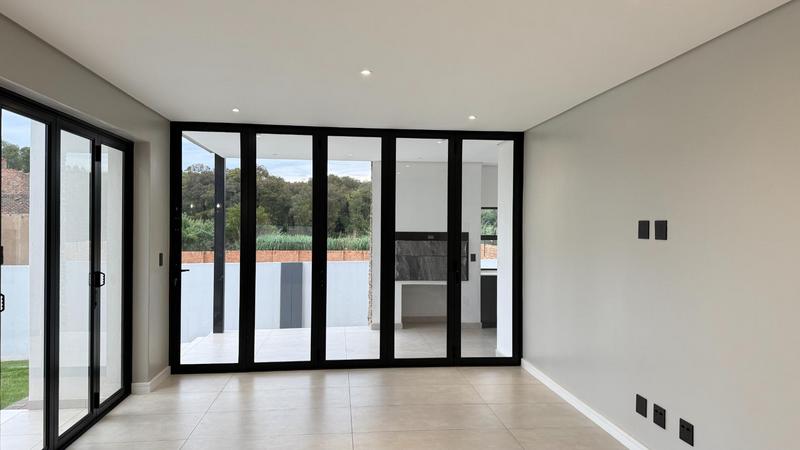 4 Bedroom Property for Sale in Fountainbrook Estate Gauteng