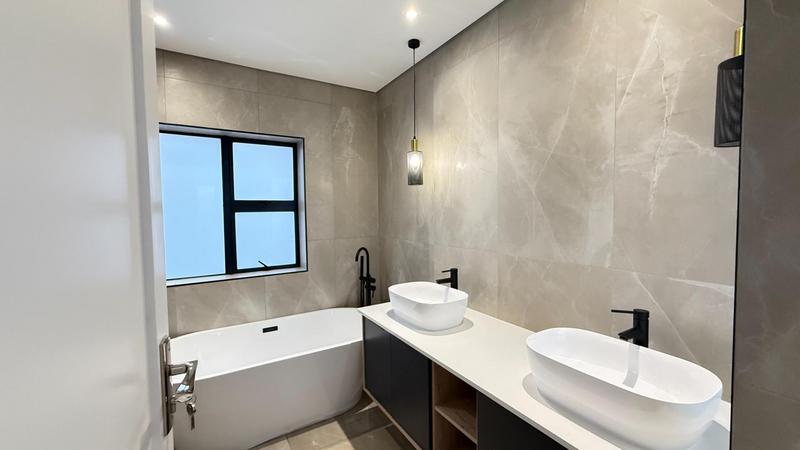 4 Bedroom Property for Sale in Fountainbrook Estate Gauteng