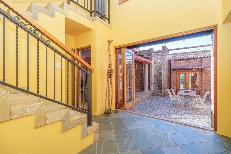 6 Bedroom Property for Sale in Ruimsig Gauteng