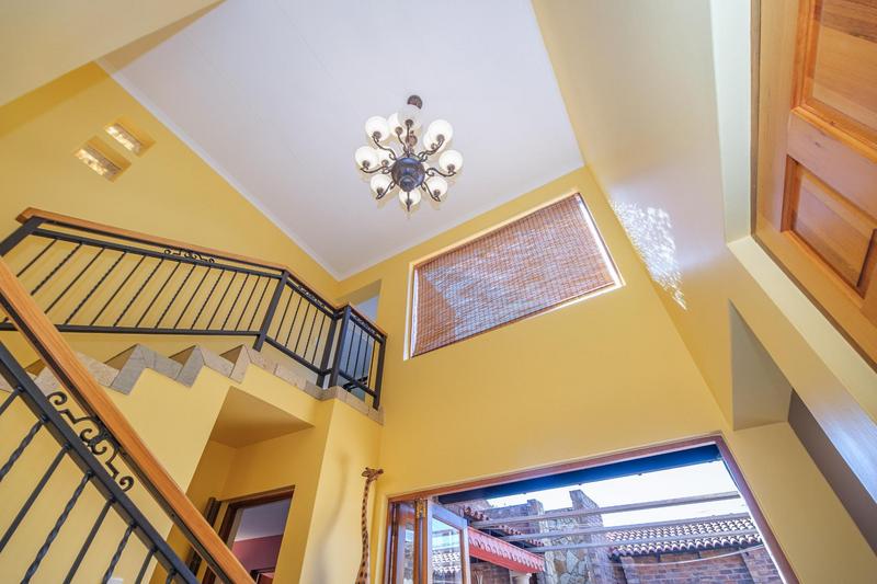 6 Bedroom Property for Sale in Ruimsig Gauteng