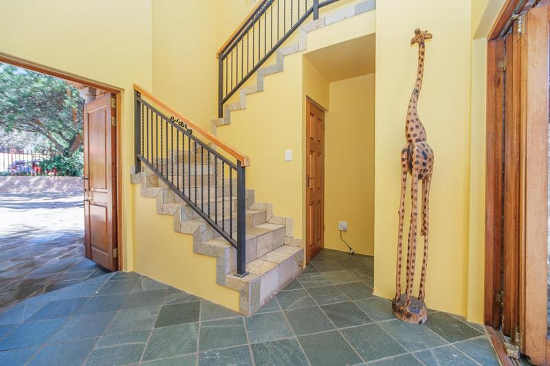 6 Bedroom Property for Sale in Ruimsig Gauteng