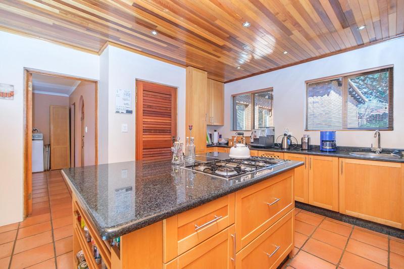 6 Bedroom Property for Sale in Ruimsig Gauteng