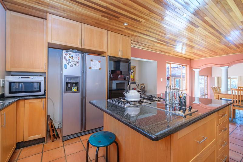 6 Bedroom Property for Sale in Ruimsig Gauteng