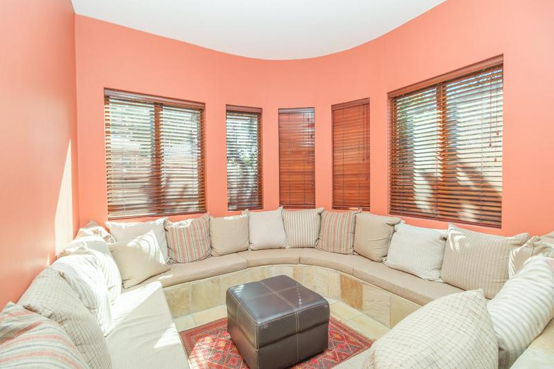 6 Bedroom Property for Sale in Ruimsig Gauteng