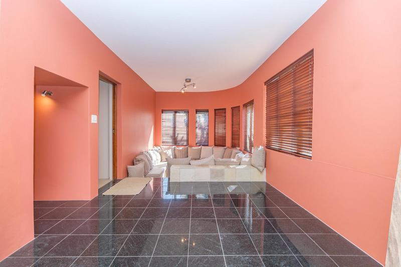 6 Bedroom Property for Sale in Ruimsig Gauteng