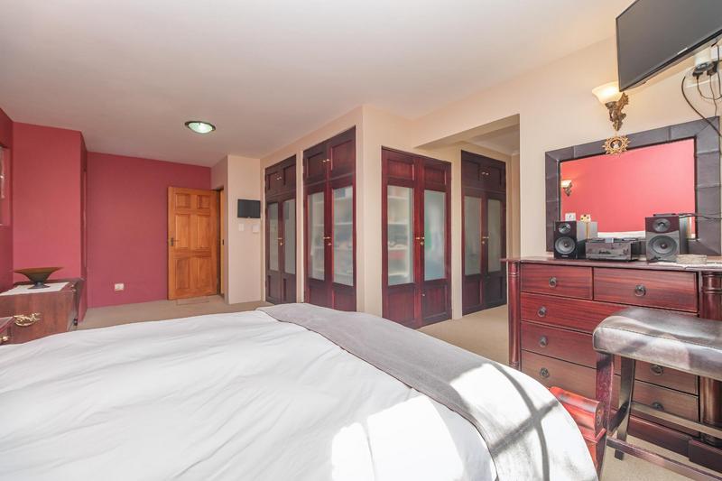 6 Bedroom Property for Sale in Ruimsig Gauteng