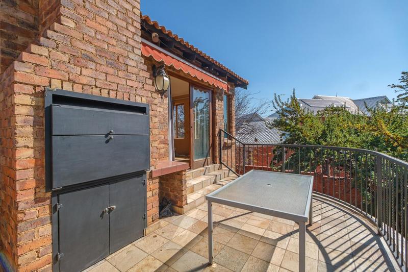 6 Bedroom Property for Sale in Ruimsig Gauteng