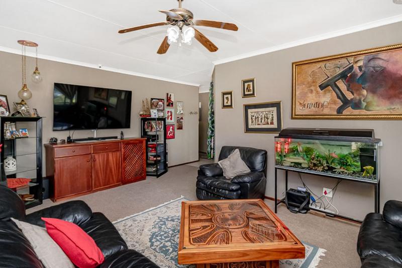 5 Bedroom Property for Sale in Kenmare Gauteng