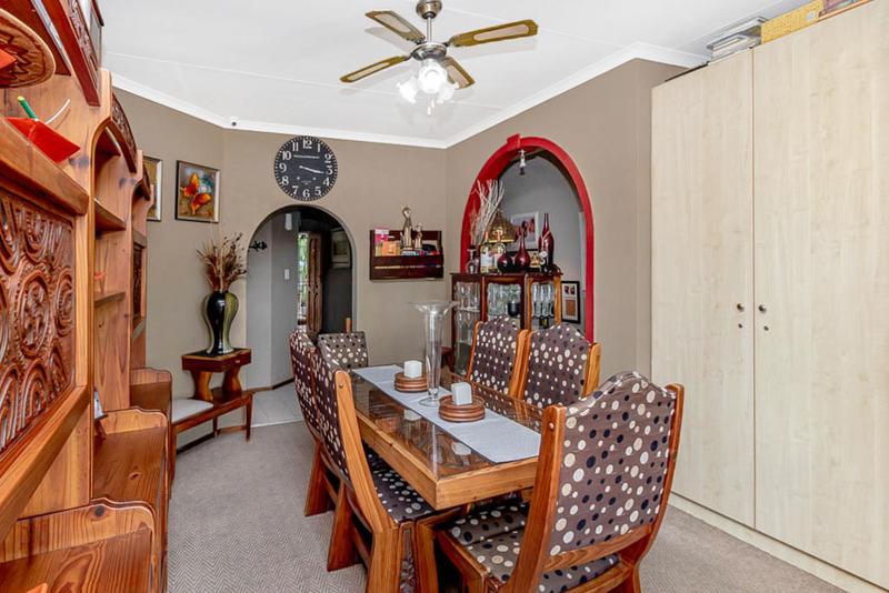 5 Bedroom Property for Sale in Kenmare Gauteng