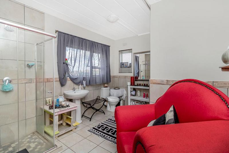 5 Bedroom Property for Sale in Kenmare Gauteng