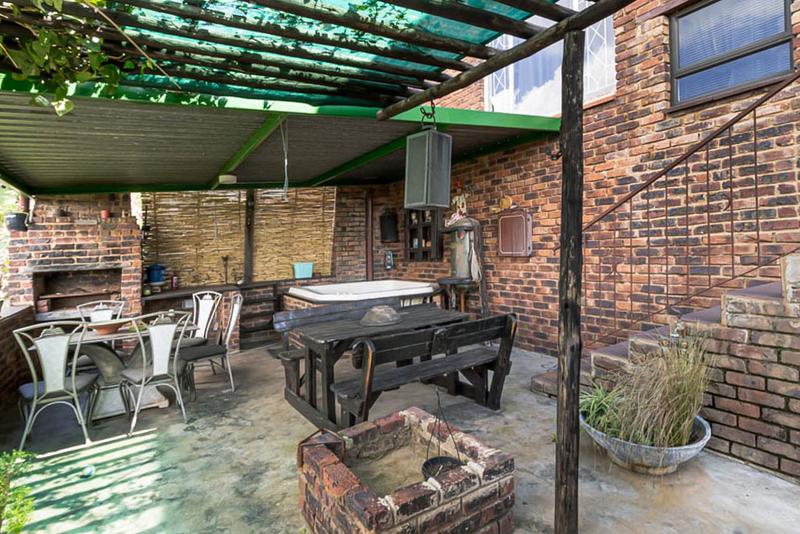5 Bedroom Property for Sale in Kenmare Gauteng