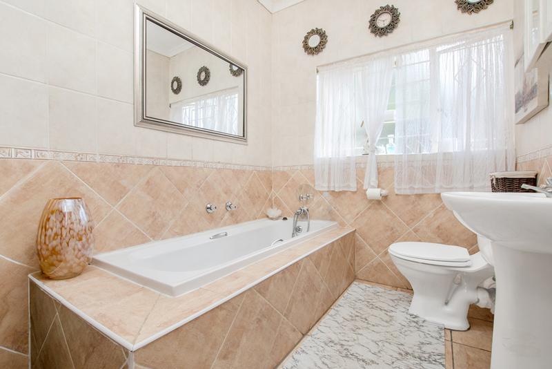 5 Bedroom Property for Sale in Kenmare Gauteng