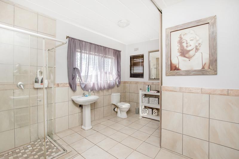 5 Bedroom Property for Sale in Kenmare Gauteng