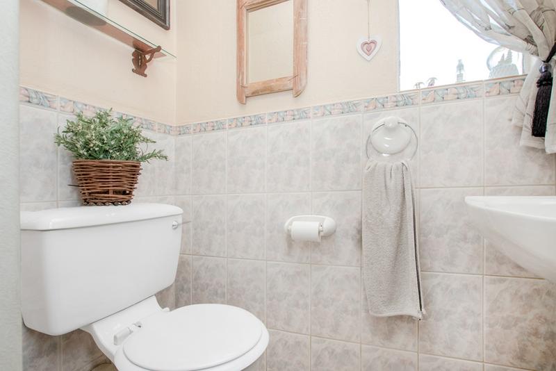 5 Bedroom Property for Sale in Kenmare Gauteng