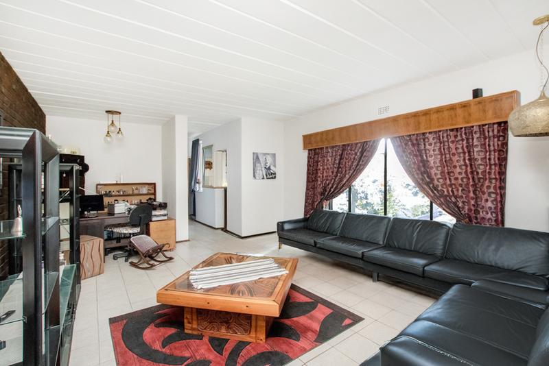 5 Bedroom Property for Sale in Kenmare Gauteng