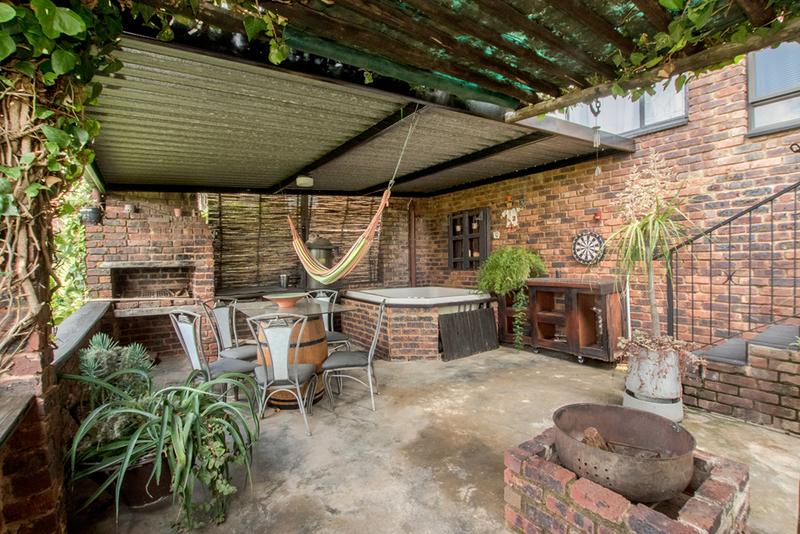 5 Bedroom Property for Sale in Kenmare Gauteng