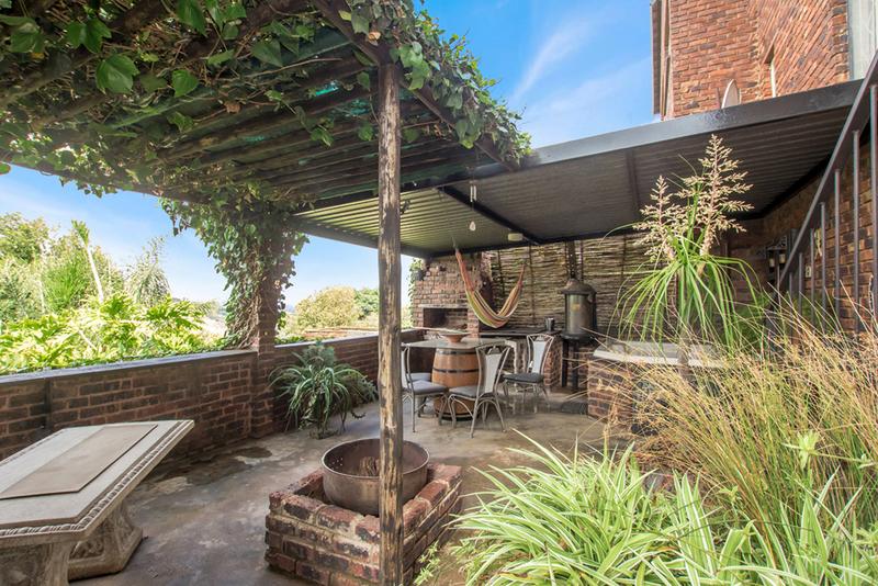 5 Bedroom Property for Sale in Kenmare Gauteng