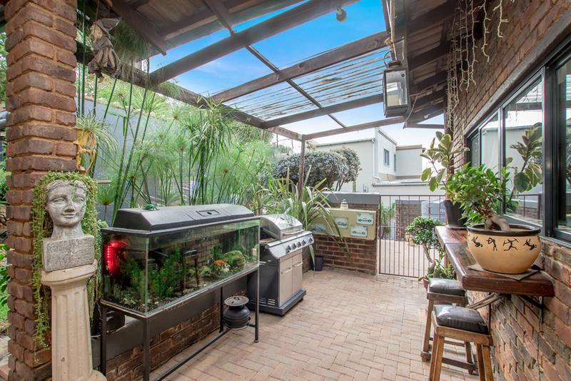 5 Bedroom Property for Sale in Kenmare Gauteng