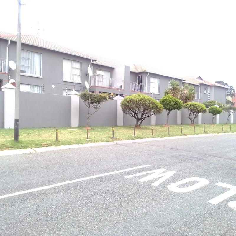 2 Bedroom Property for Sale in Risana Gauteng