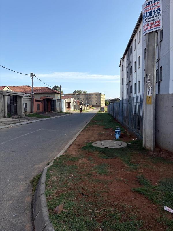 2 Bedroom Property for Sale in Fleurhof Gauteng