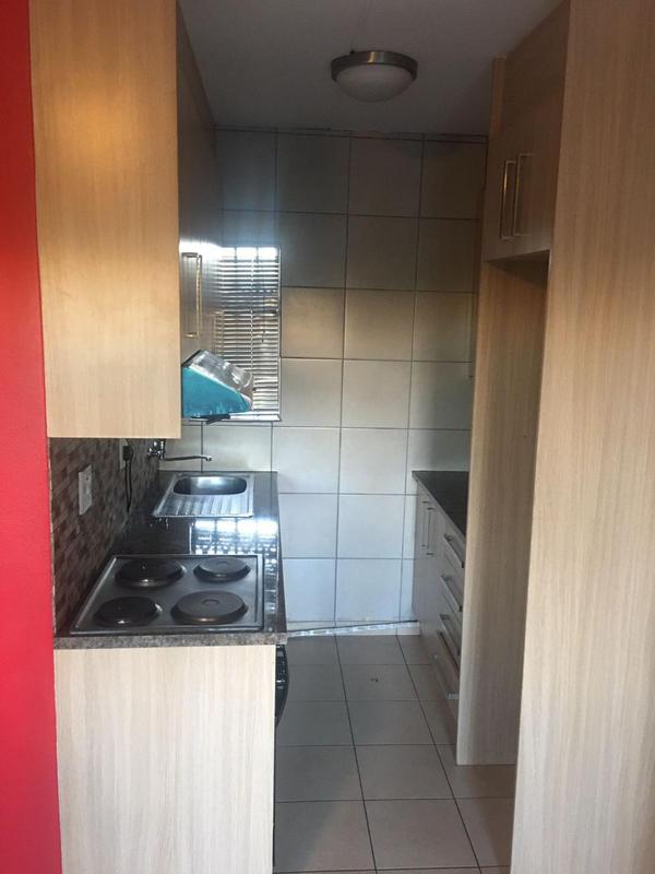 2 Bedroom Property for Sale in Fleurhof Gauteng