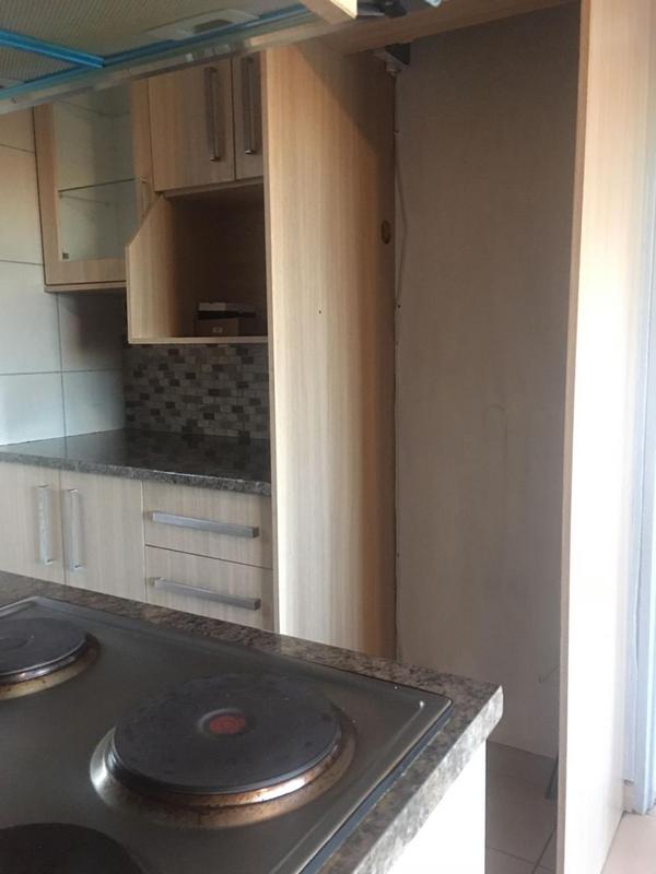 2 Bedroom Property for Sale in Fleurhof Gauteng