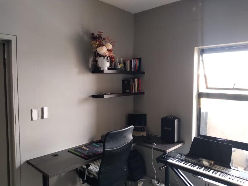 To Let 2 Bedroom Property for Rent in Milpark Gauteng