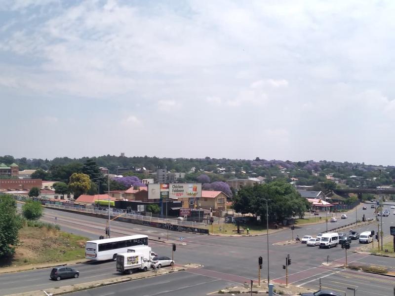 To Let 2 Bedroom Property for Rent in Milpark Gauteng