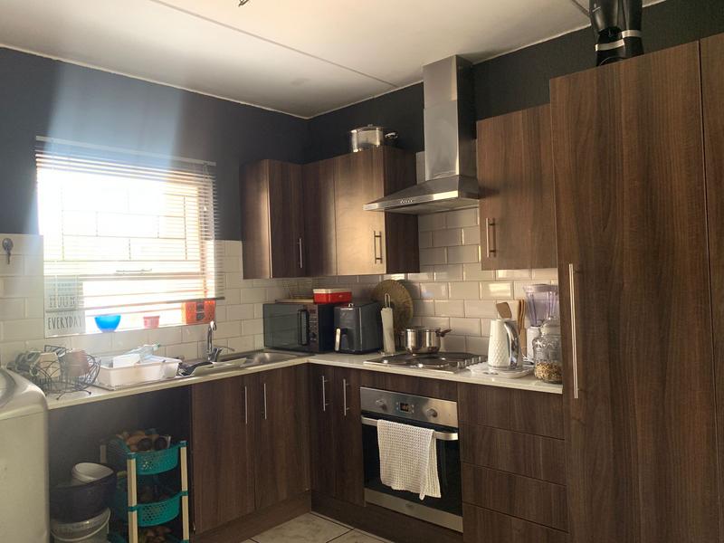 2 Bedroom Property for Sale in Vorna Valley Gauteng