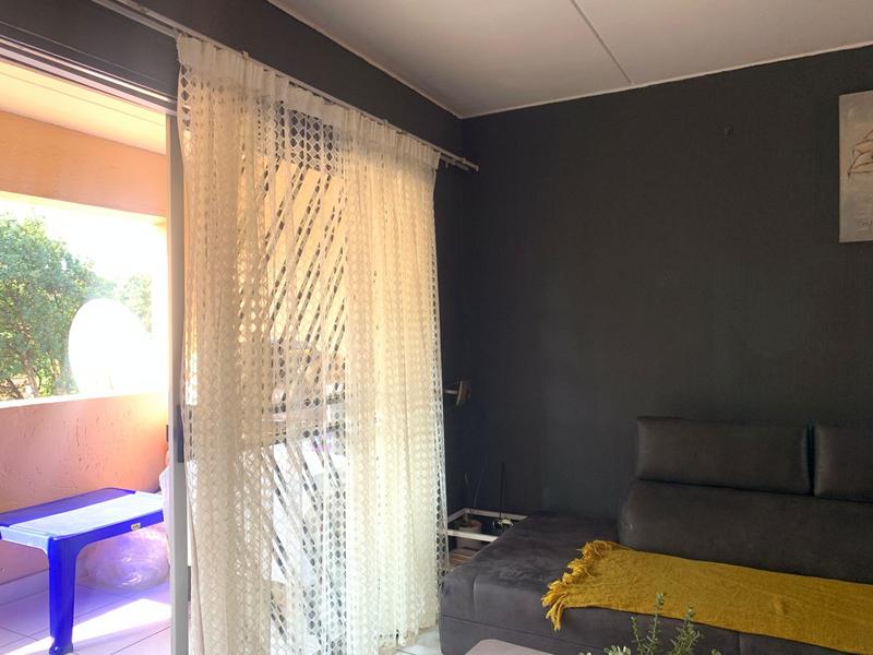 2 Bedroom Property for Sale in Vorna Valley Gauteng