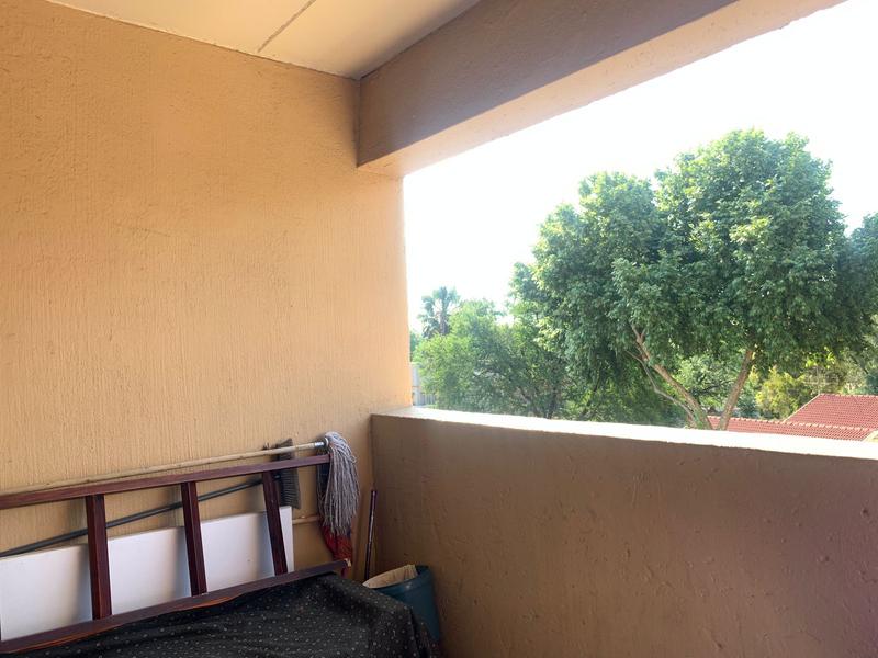 2 Bedroom Property for Sale in Vorna Valley Gauteng