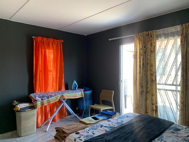 2 Bedroom Property for Sale in Vorna Valley Gauteng