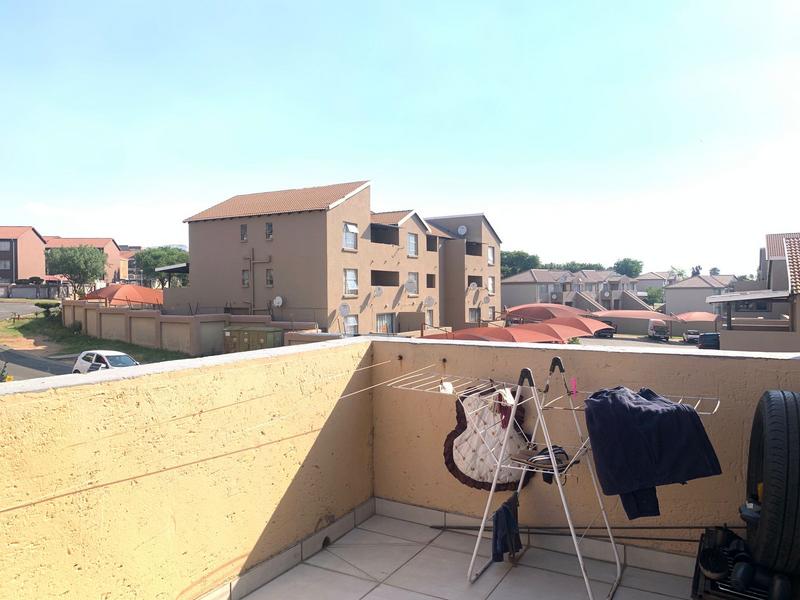 2 Bedroom Property for Sale in Vorna Valley Gauteng