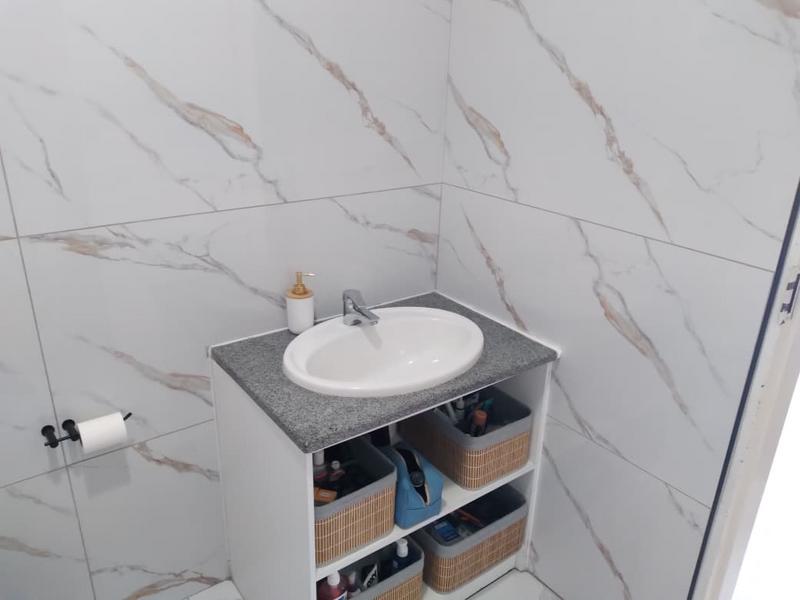 2 Bedroom Property for Sale in Milpark Gauteng